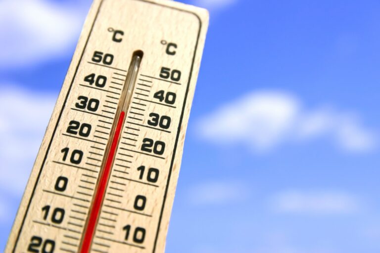 肥満の人は熱中症になりやすい?体重100kg超の人が知っておきたい理由と対策