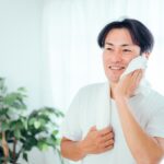 男性が顔が脂っぽくなる原因